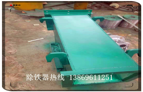 管道除鐵器，廣西管道除鐵器工作原理_RCYG液體不銹鋼廣西管道除鐵器工作原理_水泥造紙廠(chǎng)管道除鐵器圖片