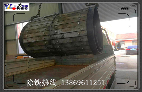 皮帶式除鐵器，臨朐皮帶式除鐵器_臨朐皮帶式除鐵器皮帶原因及如何調_刮板價(jià)格