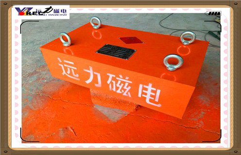 懸掛式永磁除鐵器，四川懸掛式永磁除鐵器生產(chǎn)_內部磁塊安裝方法_四川懸掛式永磁除鐵器生產(chǎn)型號價(jià)格  